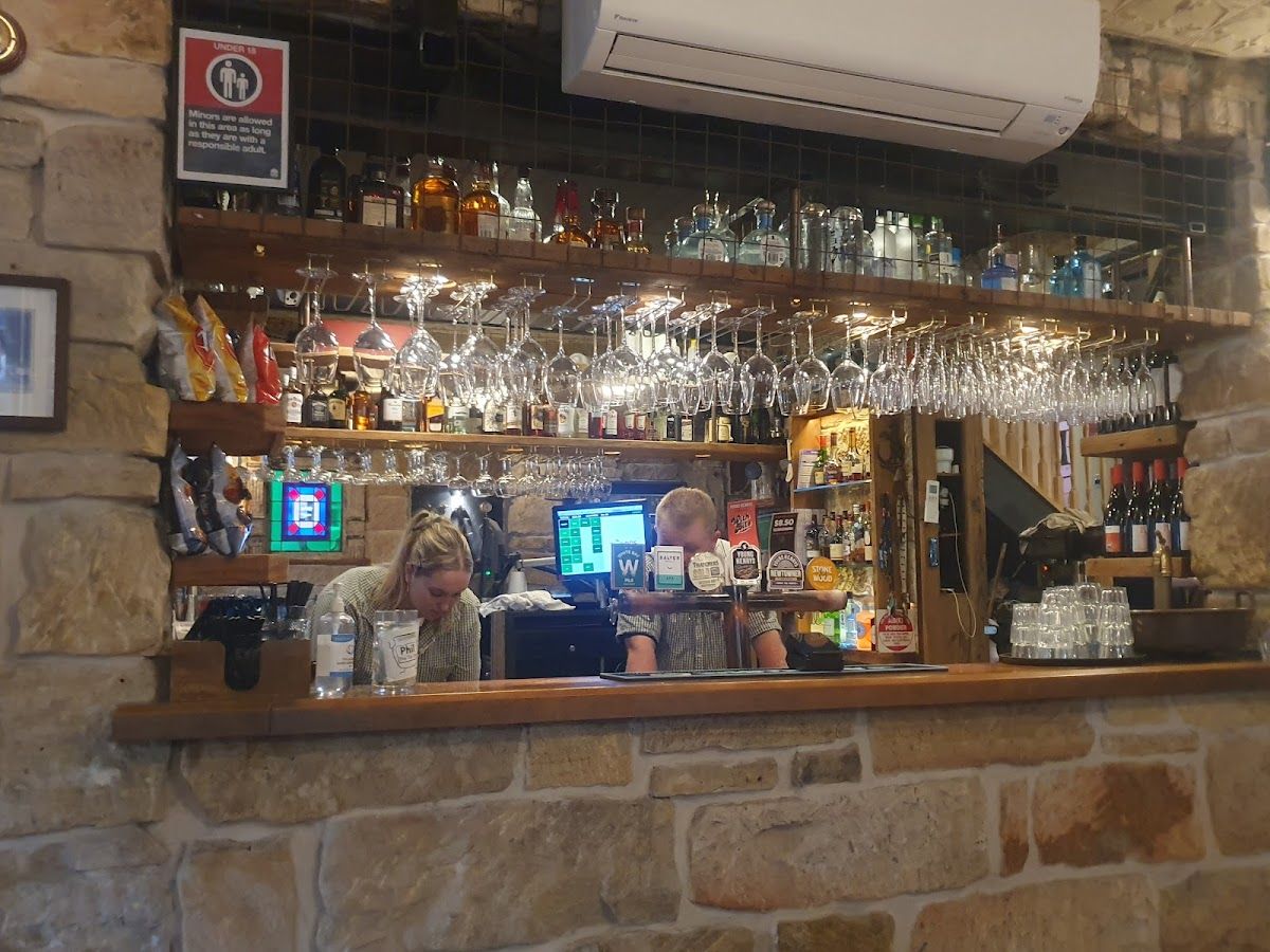Bald Rock Hotel thumbnail 7