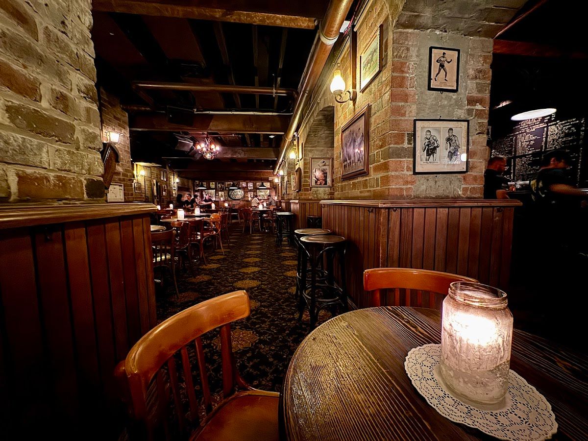 The Baxter Inn thumbnail 5