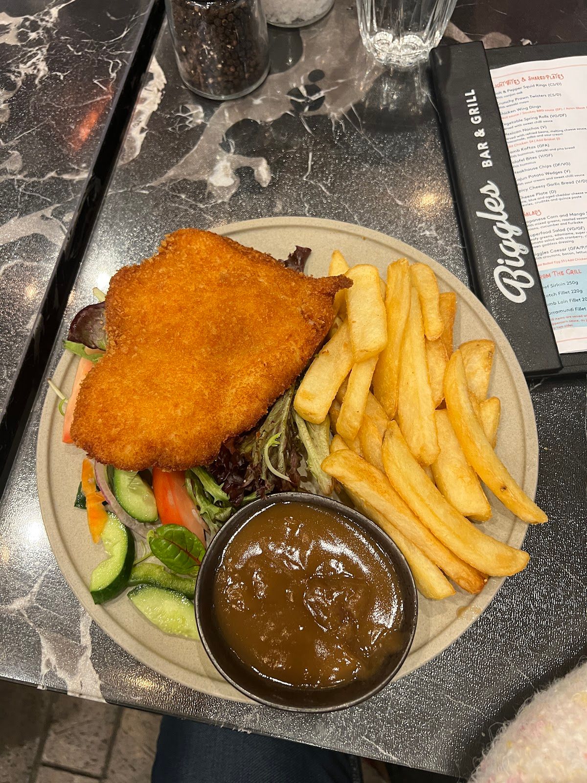 Biggles Bar & Grill thumbnail 10