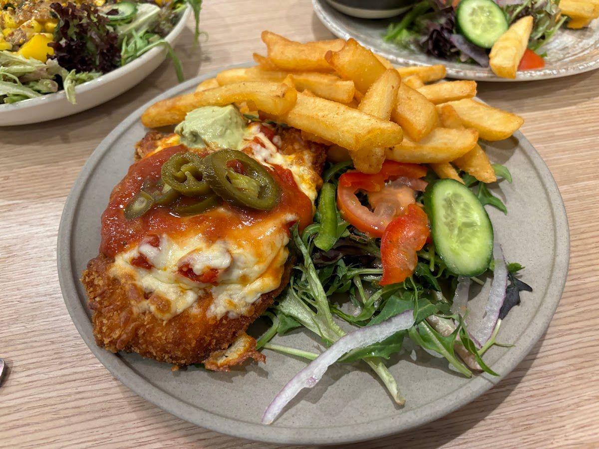 Biggles Bar & Grill thumbnail 6