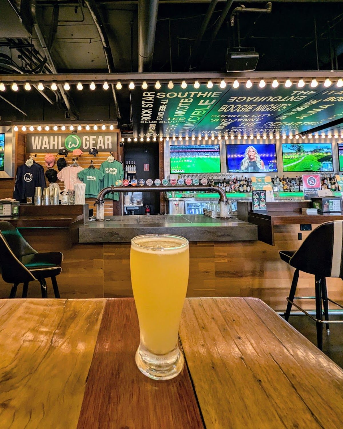 Wahlburgers thumbnail 4