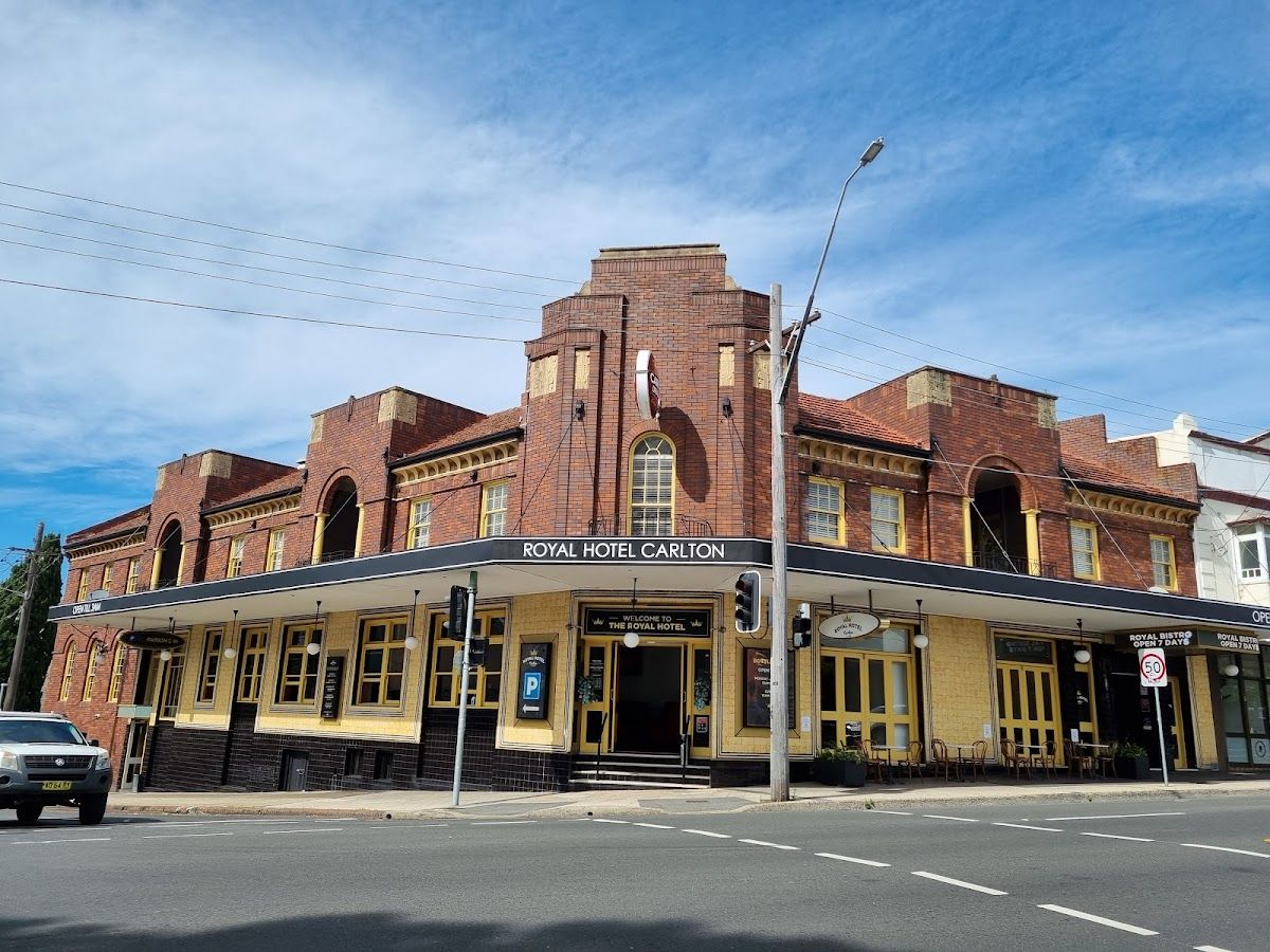 Royal Hotel Carlton thumbnail 3