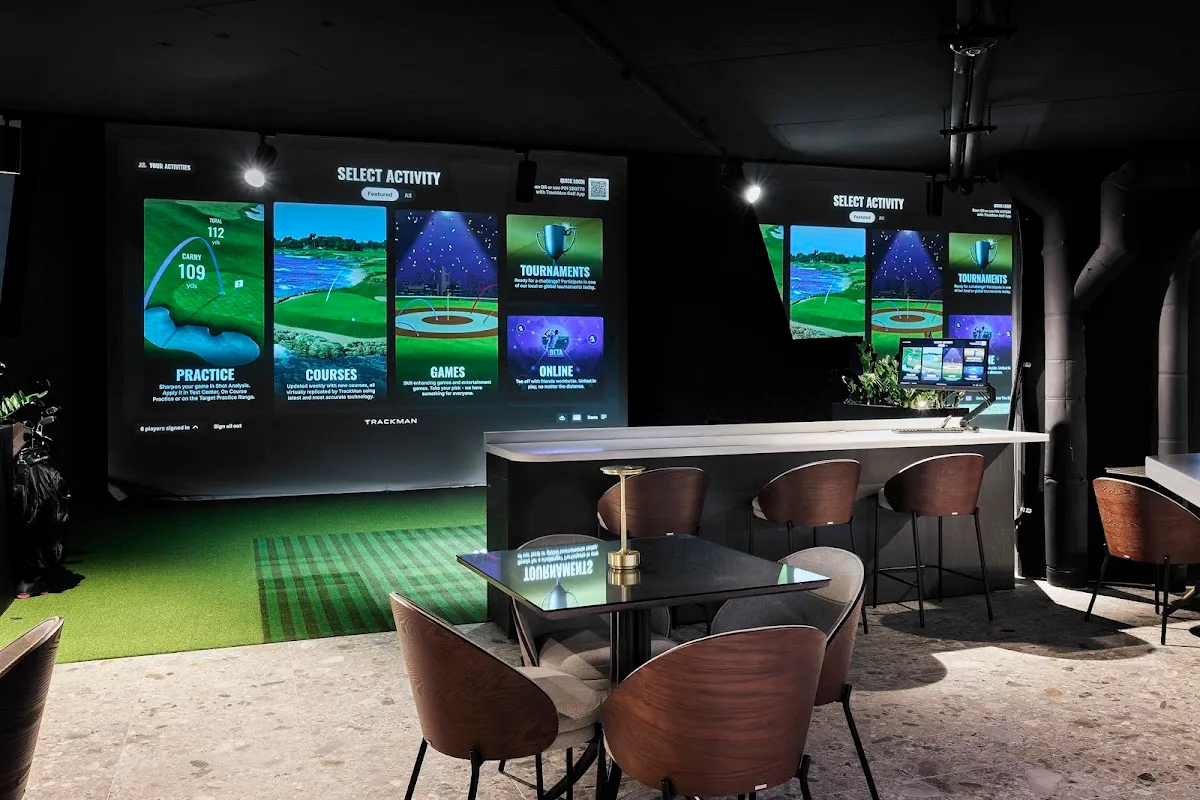 Albatross Lounge - Mount Pleasant - Bar image