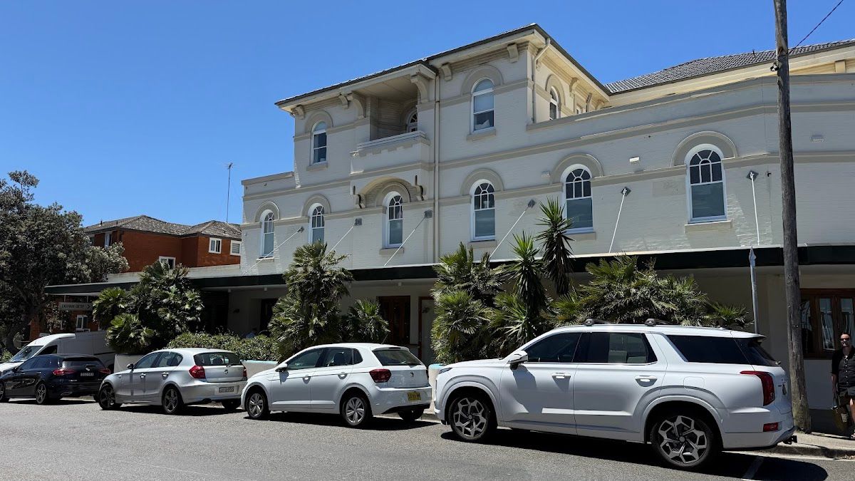 Clovelly Hotel thumbnail 4