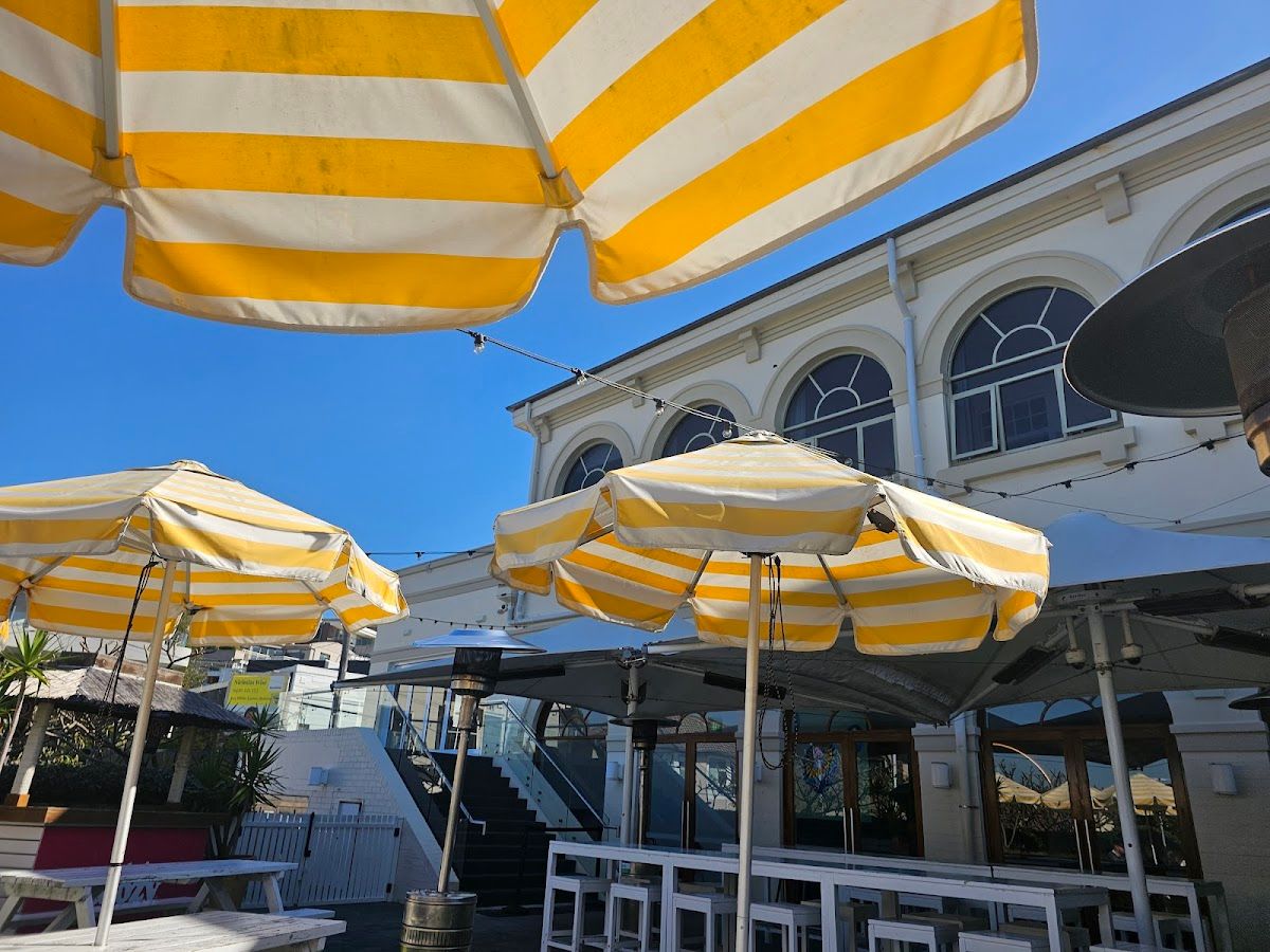 Clovelly Hotel thumbnail 8