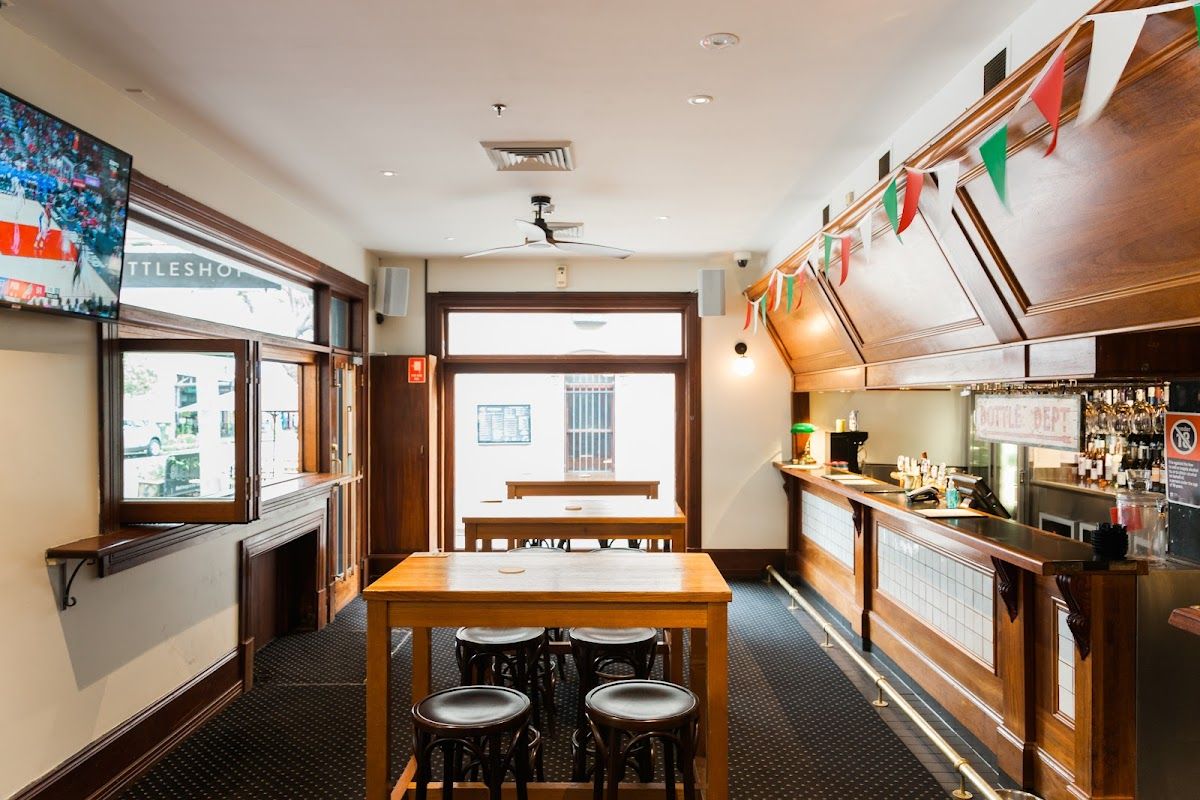 Woolpack Hotel Redfern thumbnail 8