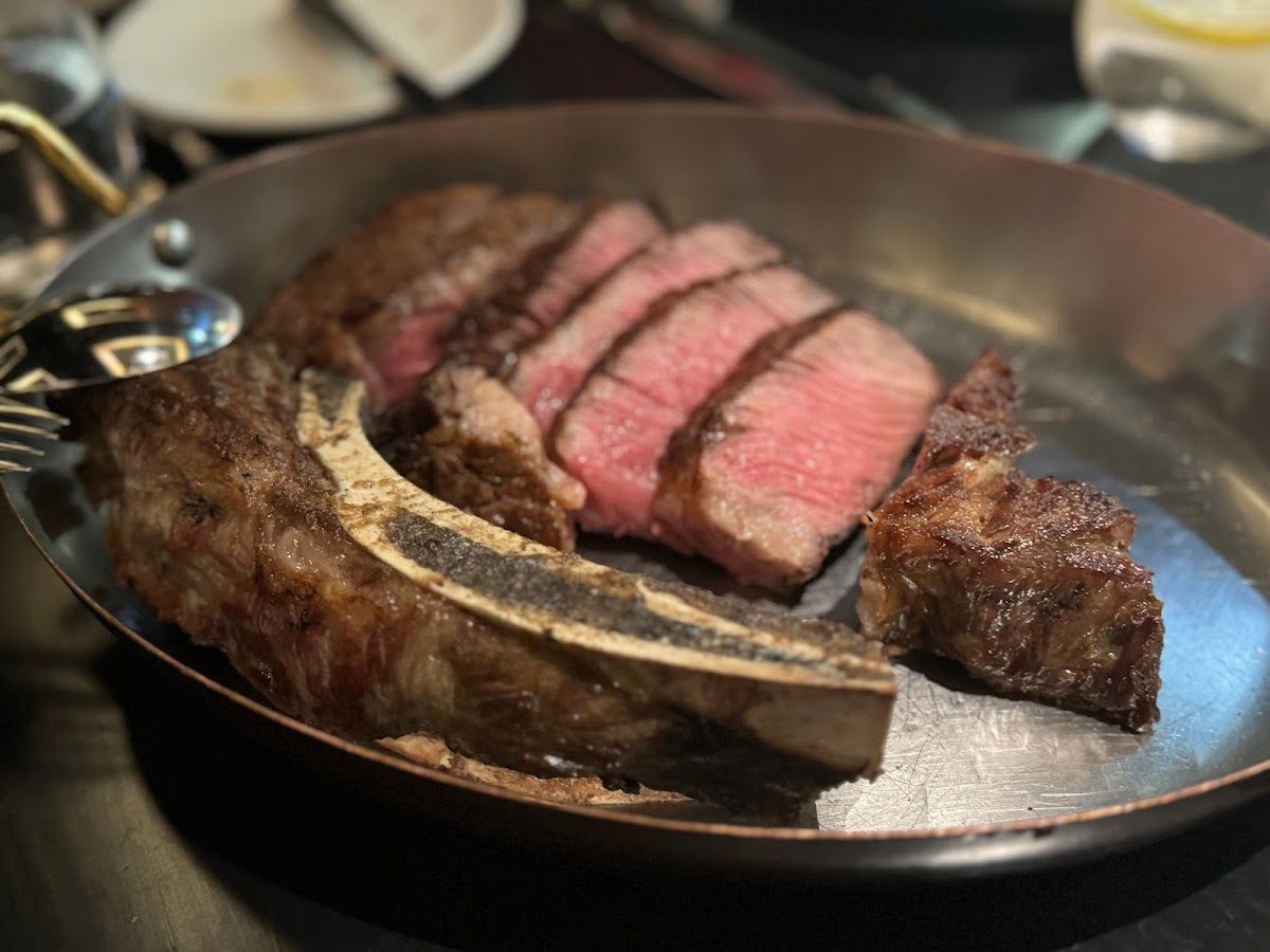 BLACK Bar & Grill thumbnail 4