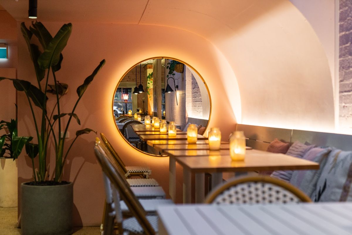The Charlie - Restaurant & Bar thumbnail 8