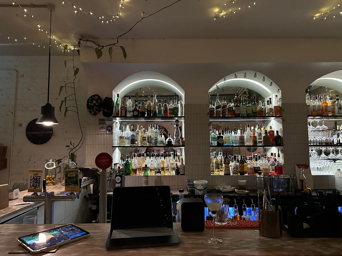 The Charlie - Restaurant & Bar thumbnail 2