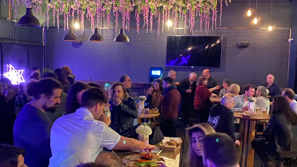 The Tessie Pearl Hotel - Bar image