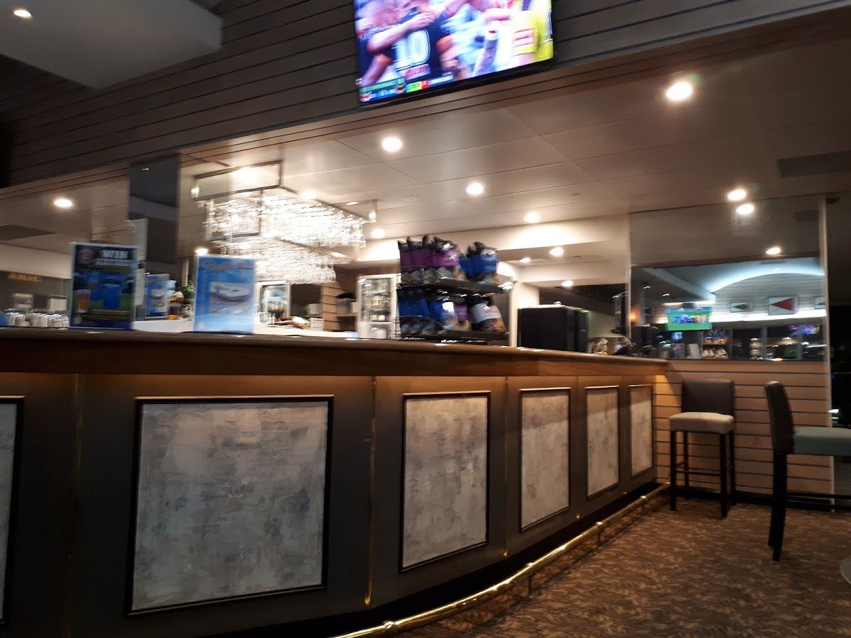Royal Motor Yacht Club Broken Bay thumbnail 9