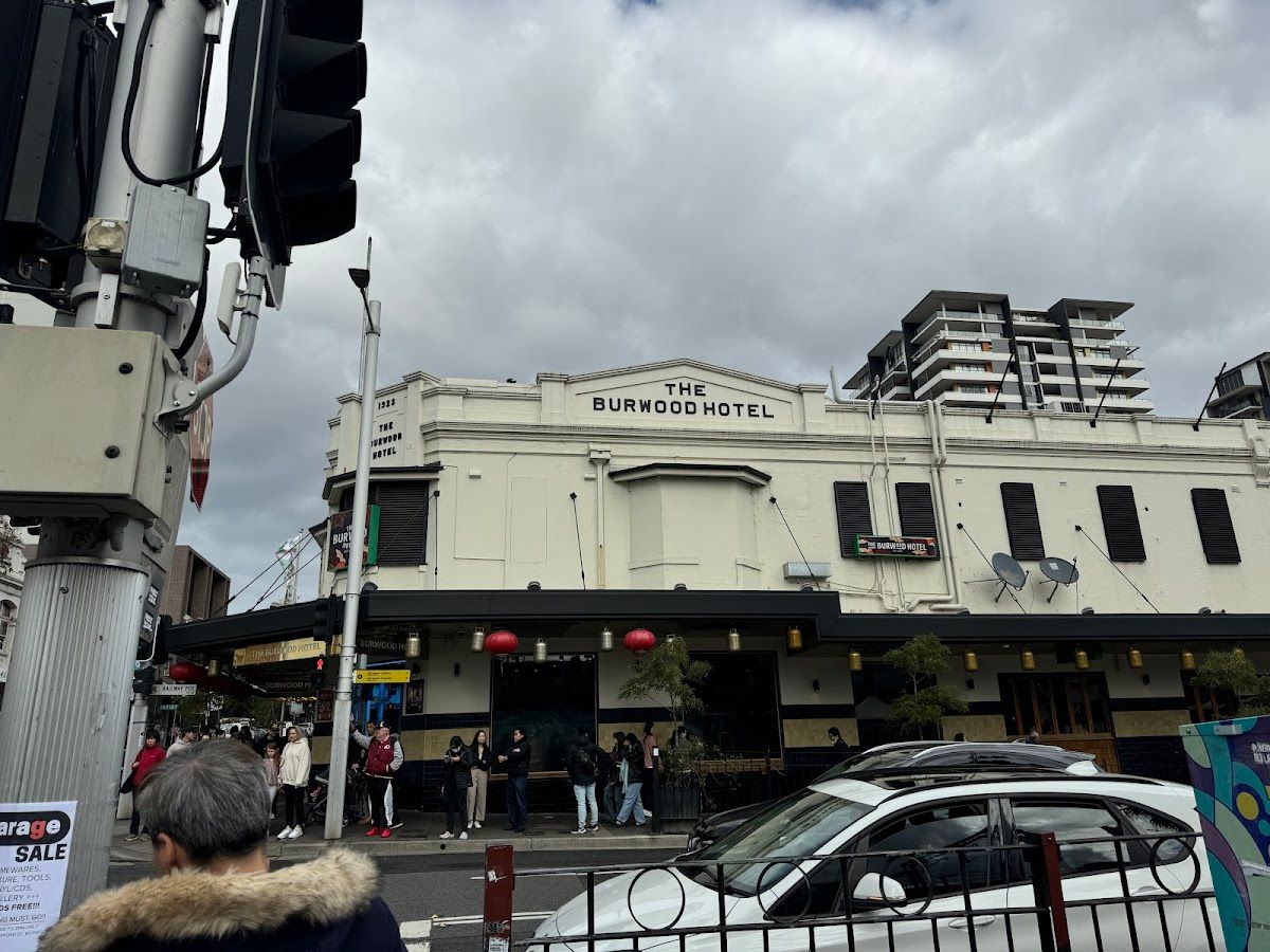 The Burwood Hotel thumbnail 2