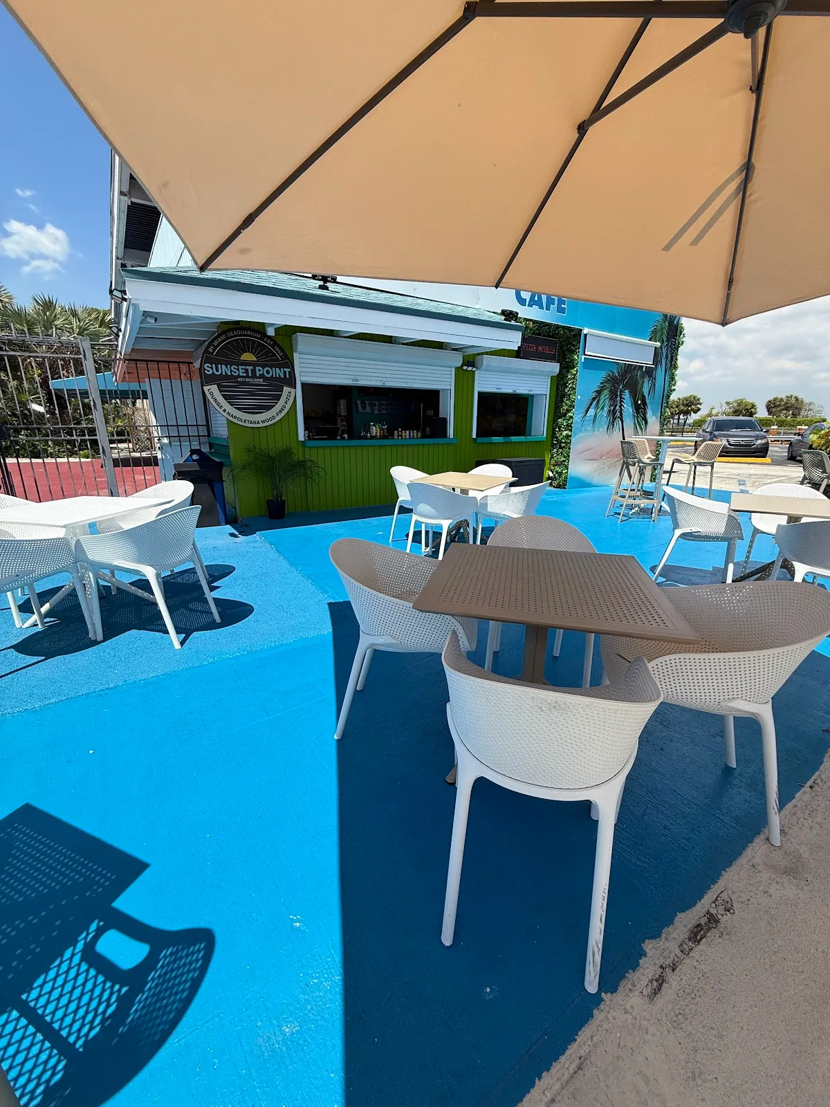 Sunset Point Wood Fired Pizzeria & Cafe Key Biscayne - Bar image