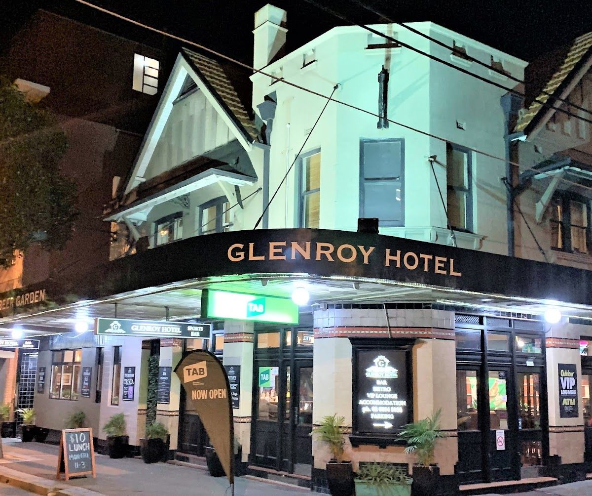 Glenroy Hotel thumbnail 2