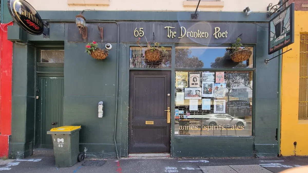 The Drunken Poet - Bar image