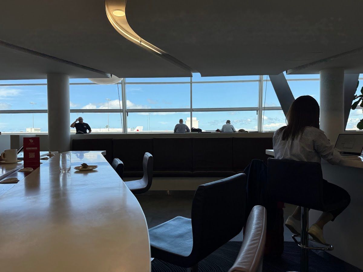 Virgin Lounge thumbnail 3