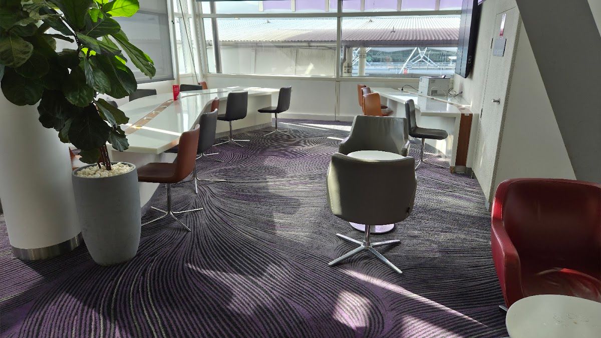Virgin Lounge thumbnail 2