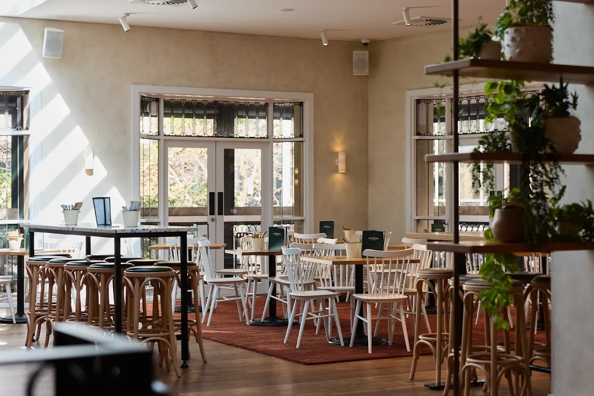 Photo of The Belroy Hotel, one of the top bars in St Leonards