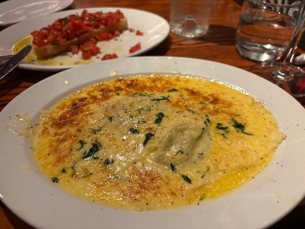 Alfredo Authentic Italian Restaurant & Underground Cocktail Bar thumbnail 5