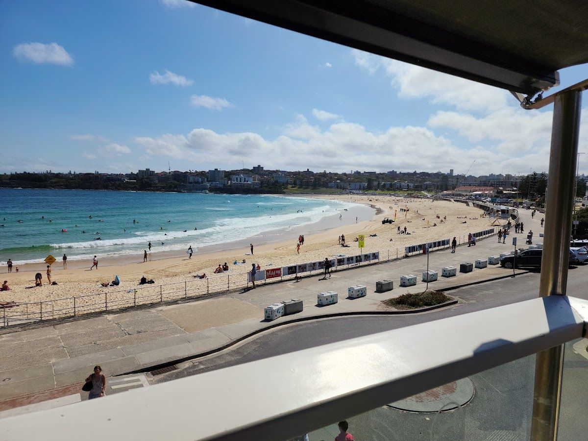 North Bondi RSL Club thumbnail 4