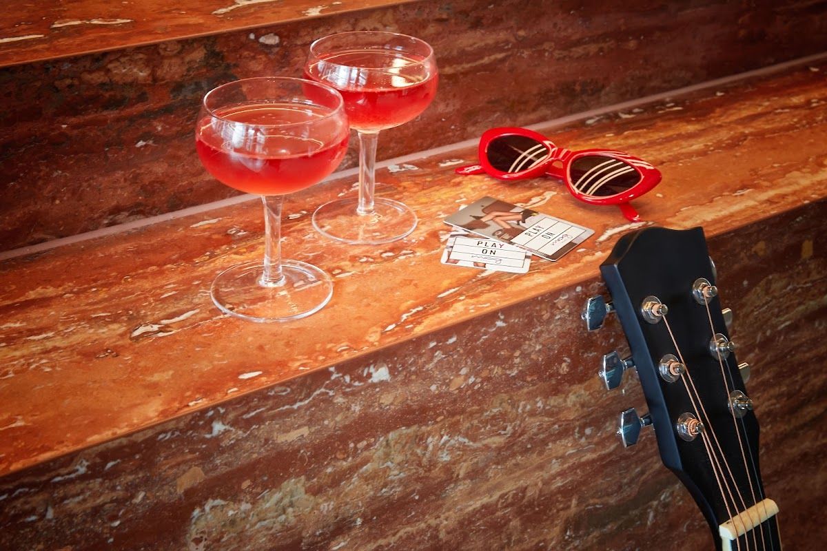 MOXY Kitchen & Bar Moxy thumbnail 10