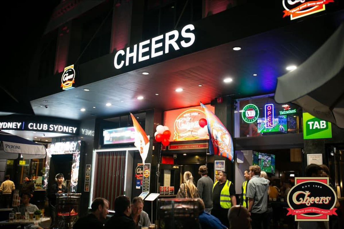 Cheers Sports Bar & Grill thumbnail 5