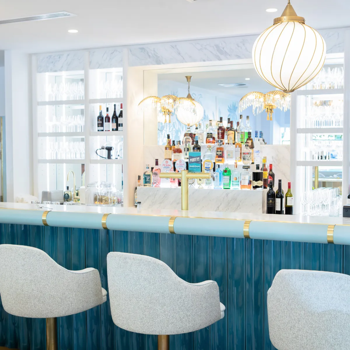 Isoletta Bar+Ristorante - Bar image