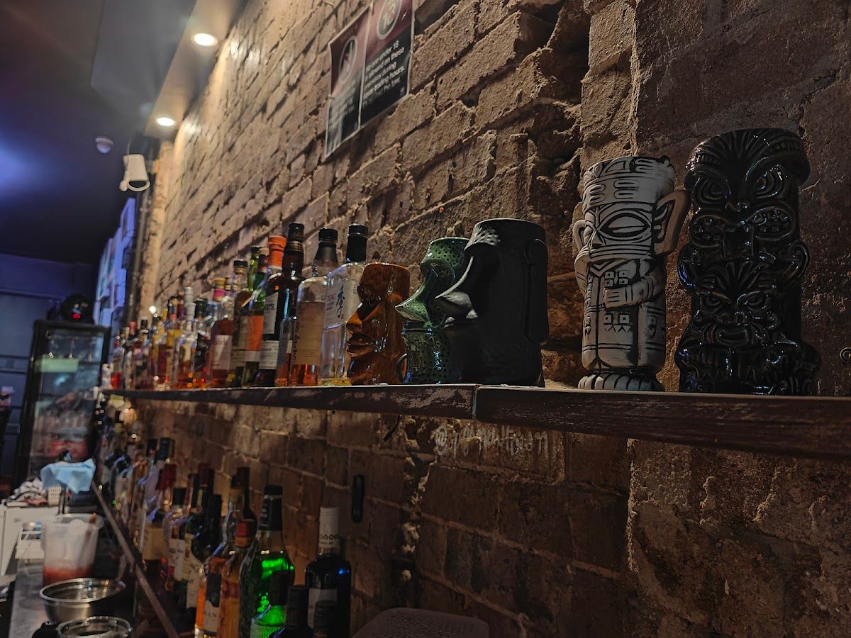 Tiki 33 Bar thumbnail 10