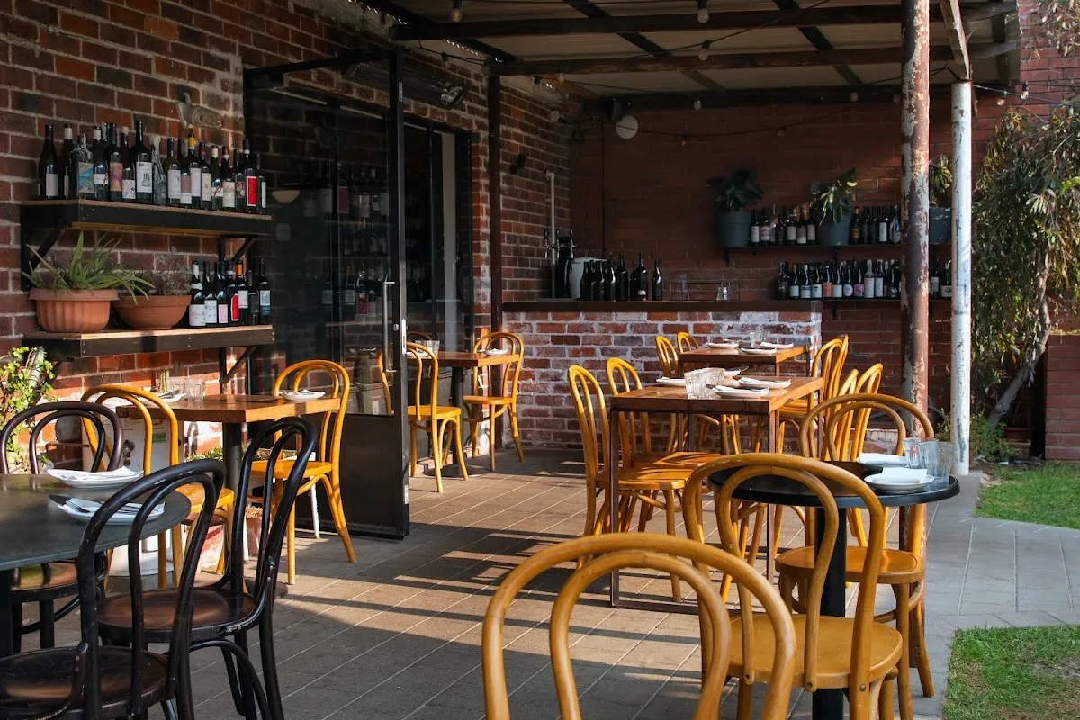 Cosy Del's - Bar image