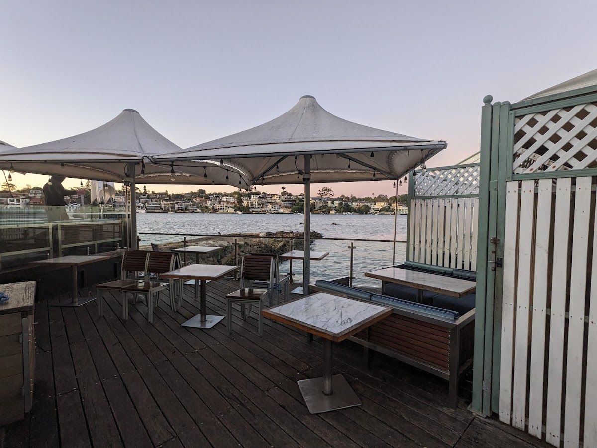 Vela Dining & Bar thumbnail 8