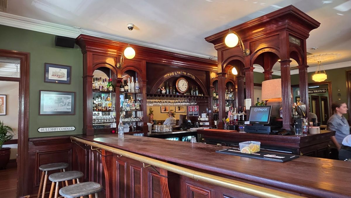 The London Hotel thumbnail 2