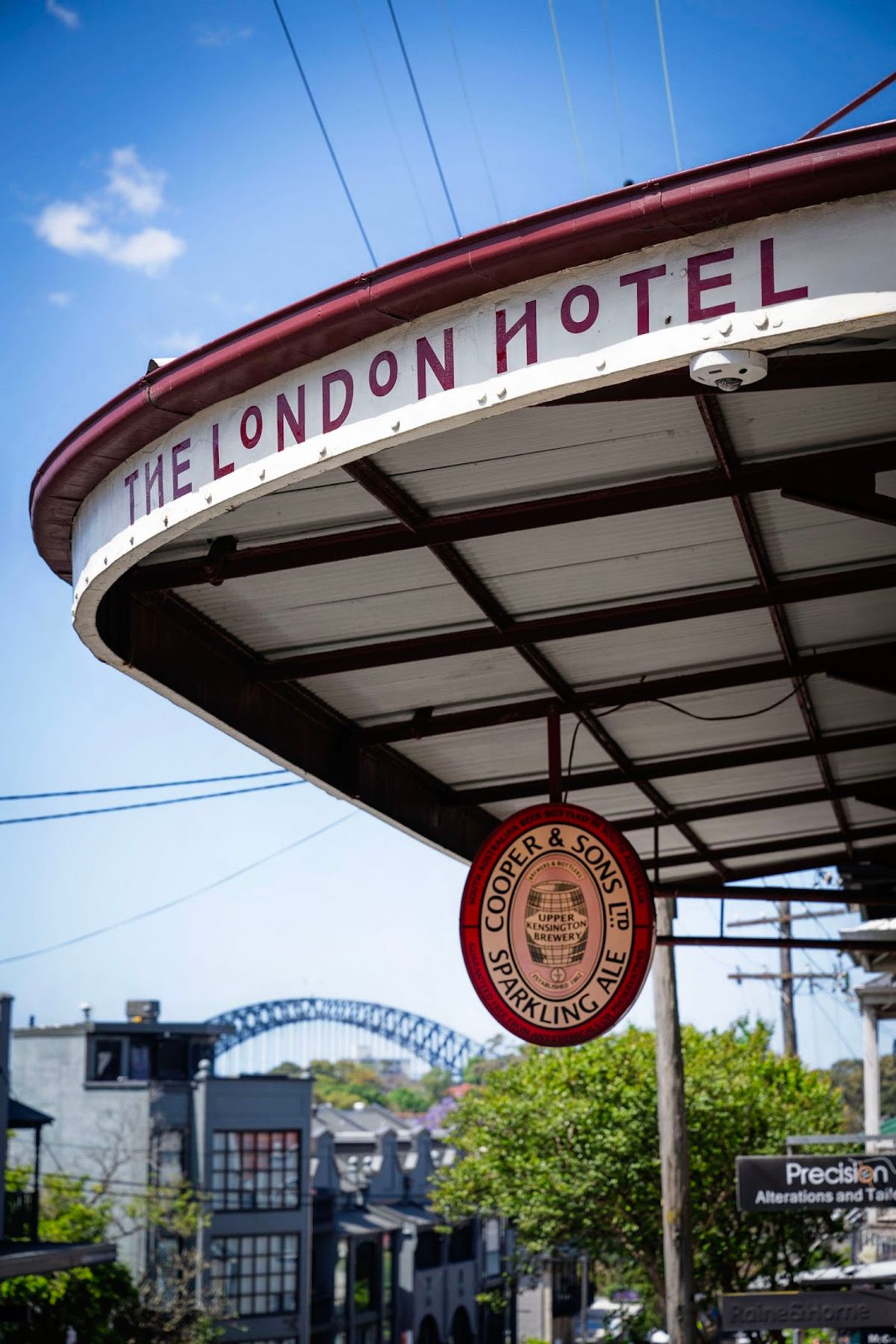 The London Hotel thumbnail 4