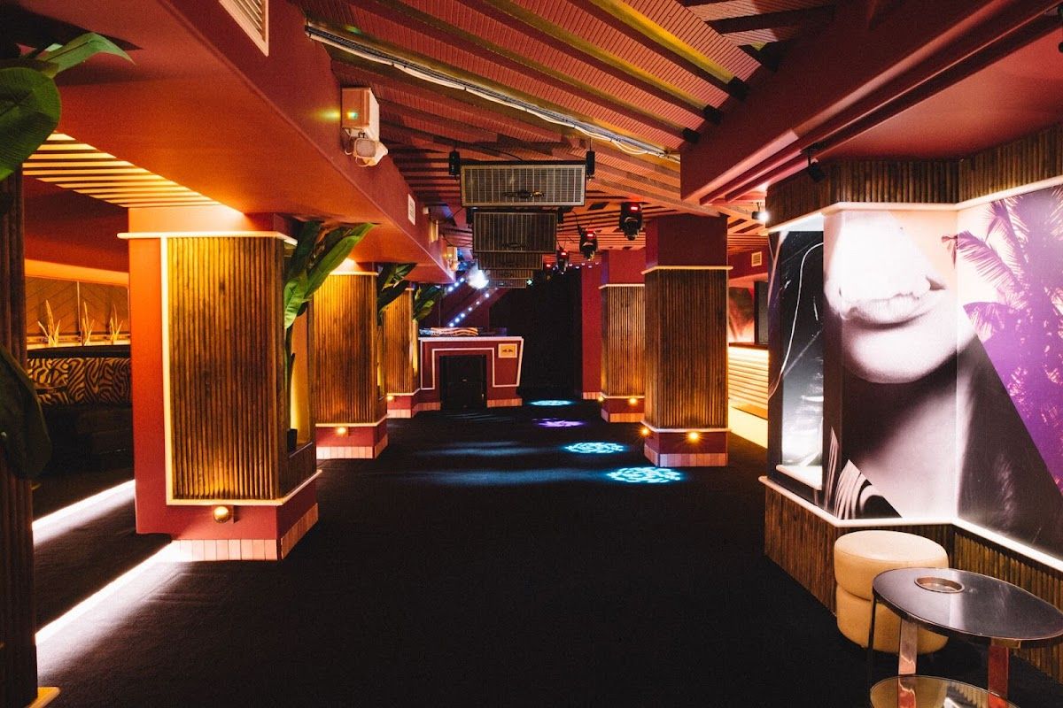 Featured image for Flamingo Lounge