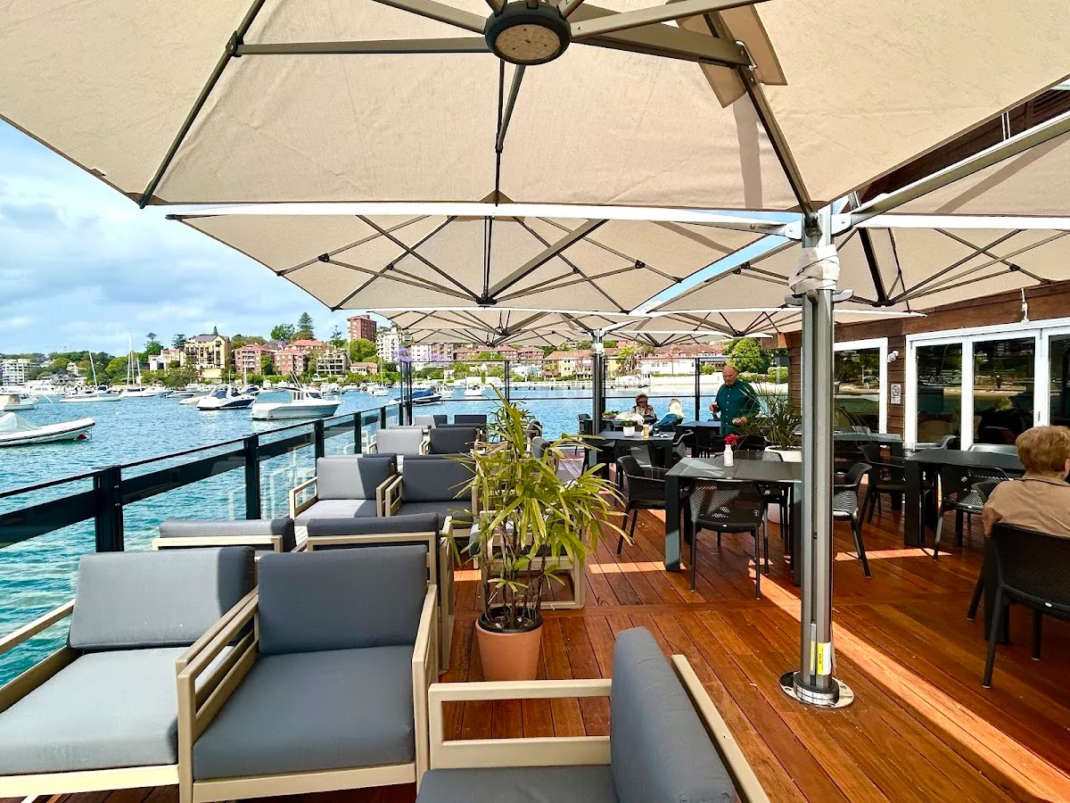 18 Footers Bar, Restaurant & Cafe - Bar image