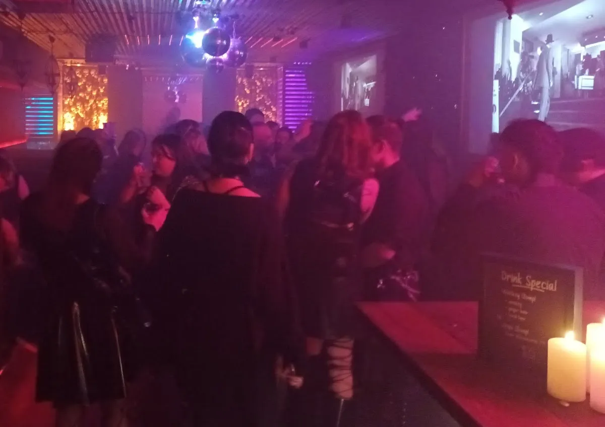 Kävort Nightclub - Bar image