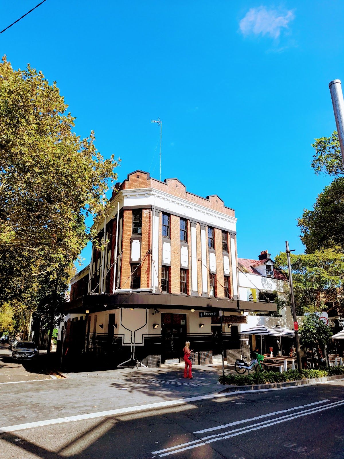 The Dolphin Hotel thumbnail 4