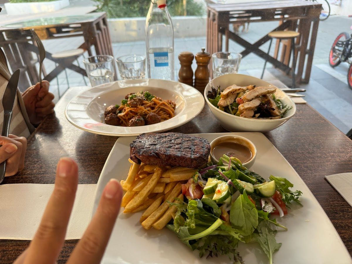 Crystal Restaurant thumbnail 4