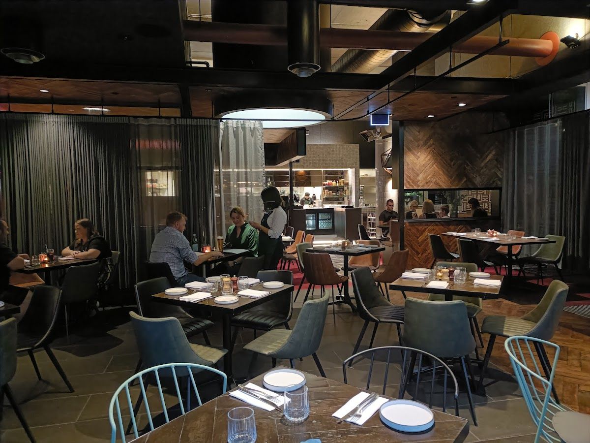 Ludlow Bar & Dining Room thumbnail 2