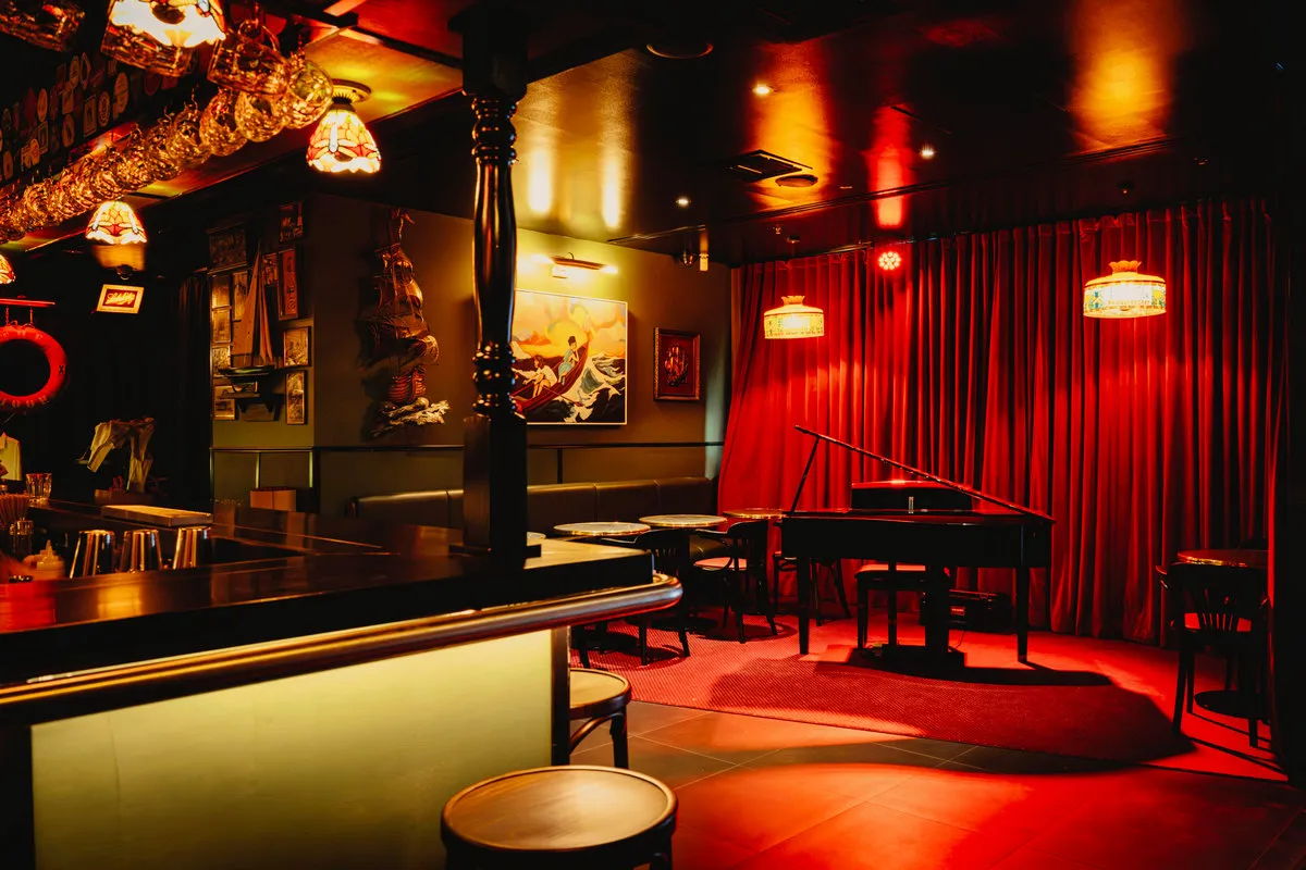 Photo of The Hook, one of the top bars in Potts Point