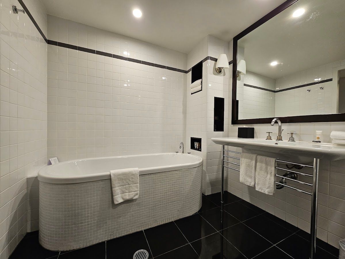 Amora Hotel Jamison Sydney thumbnail 4