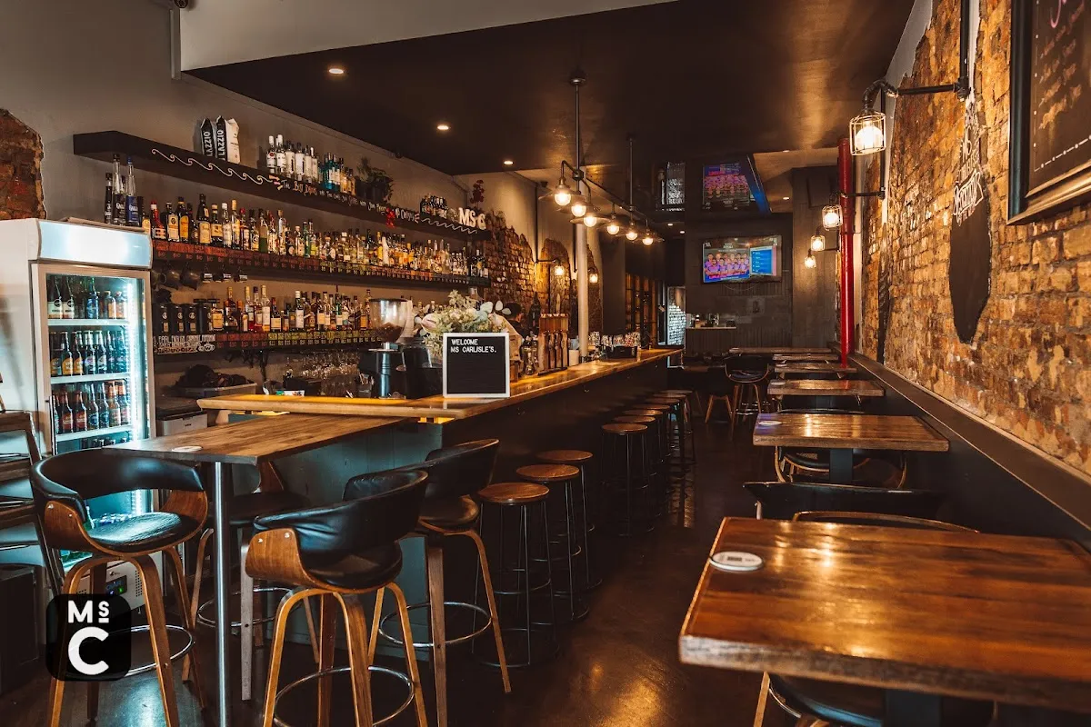 Ms. Carlisles - Bar & Restaurant - Bar image