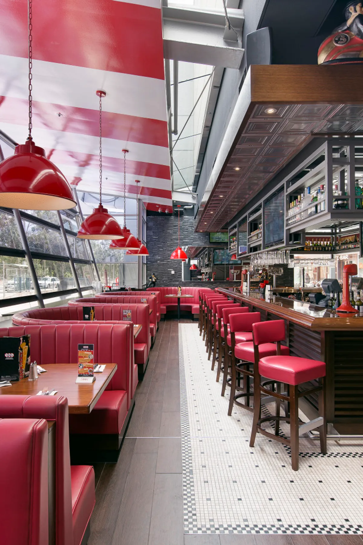 TGI Fridays Macquarie - Bar image