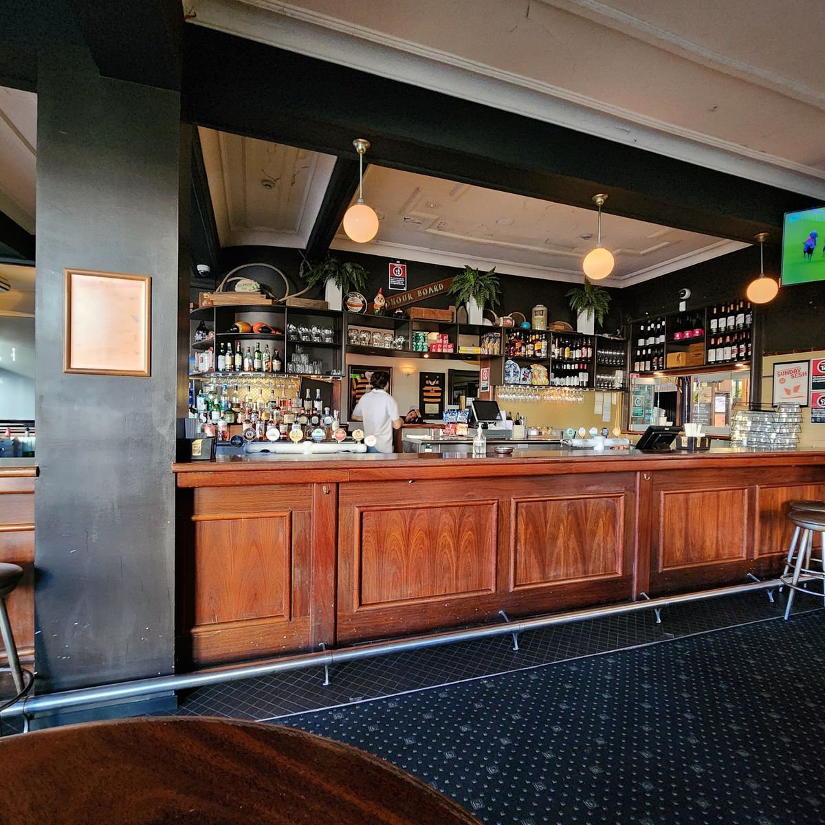 DiCK's Hotel Balmain thumbnail 10