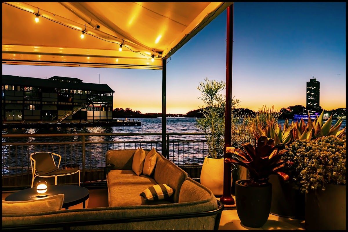 PIER BAR thumbnail 3