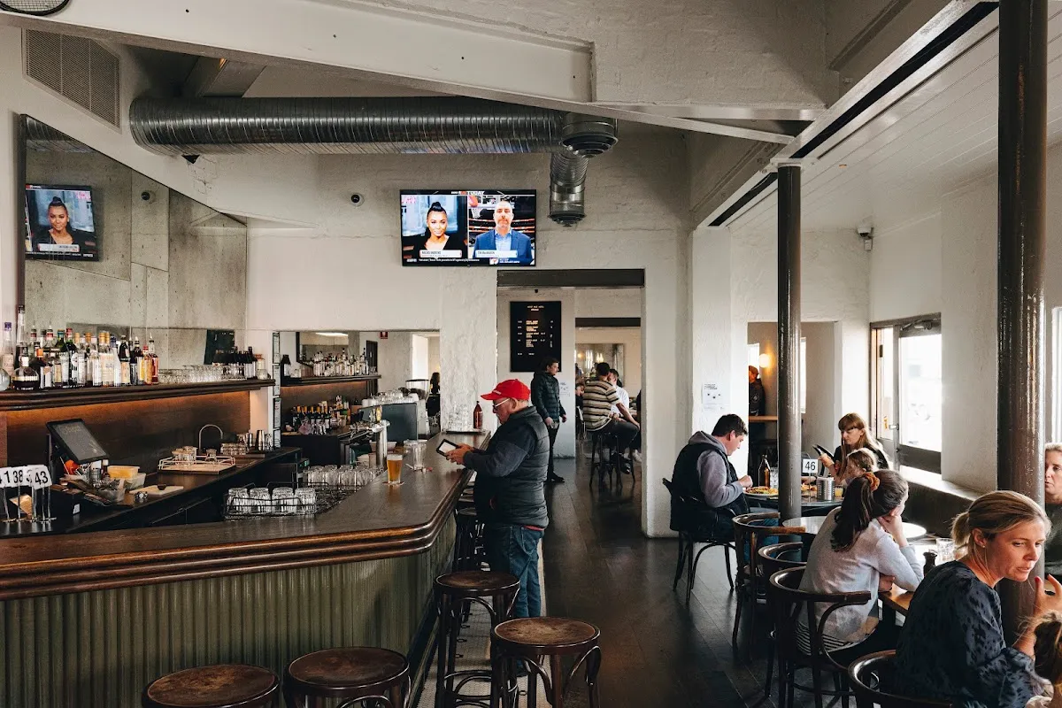 Ascot Vale Hotel - Bar image