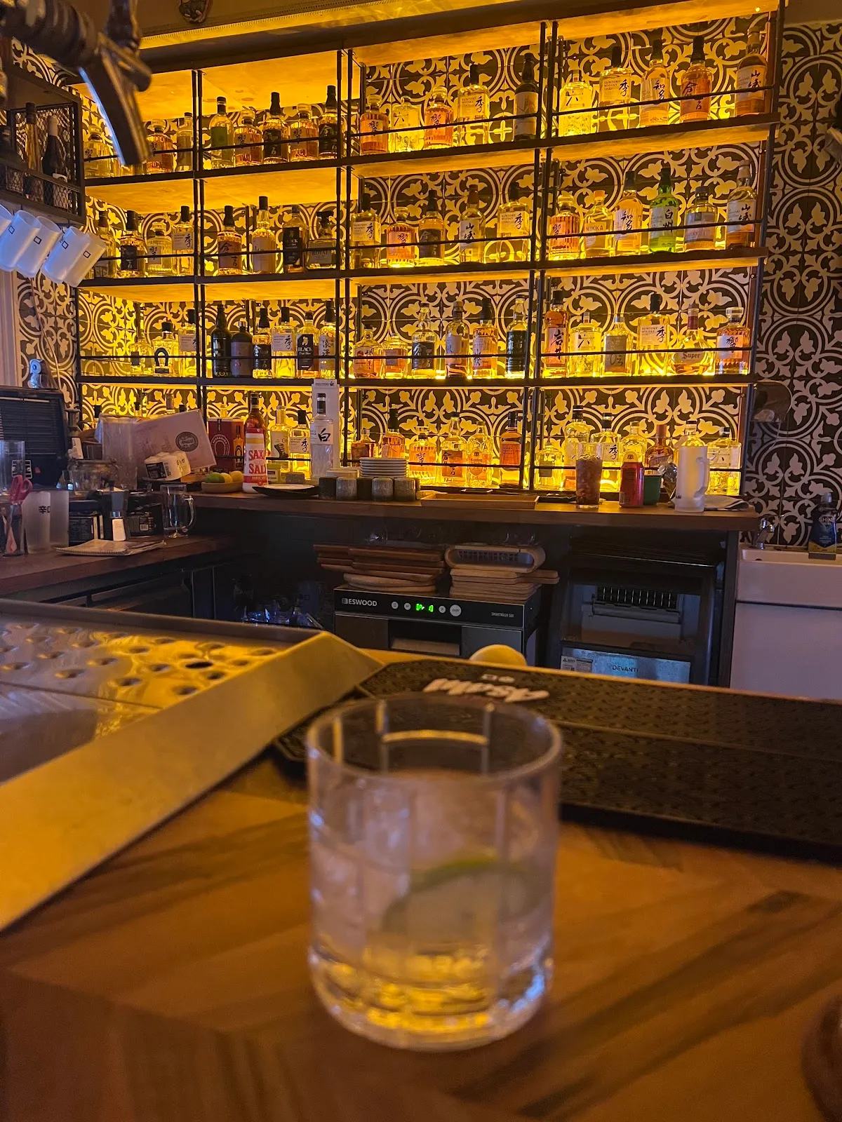 YANG'S STREET GARDEN BAR - Bar image
