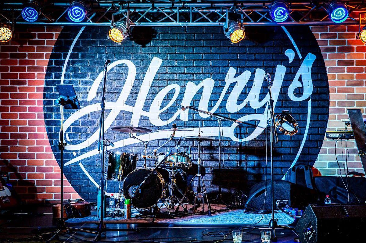 Henry's - The Juniors thumbnail 6