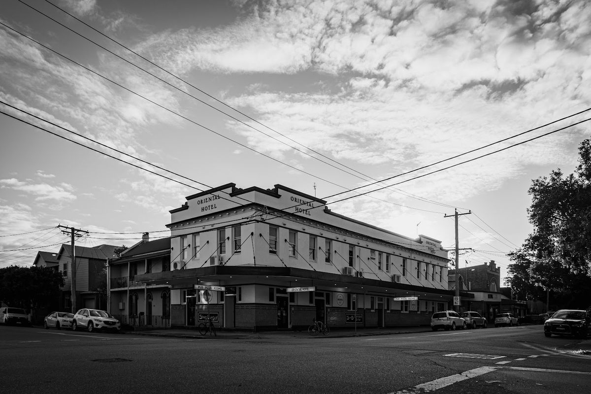 Oriental Hotel thumbnail 3