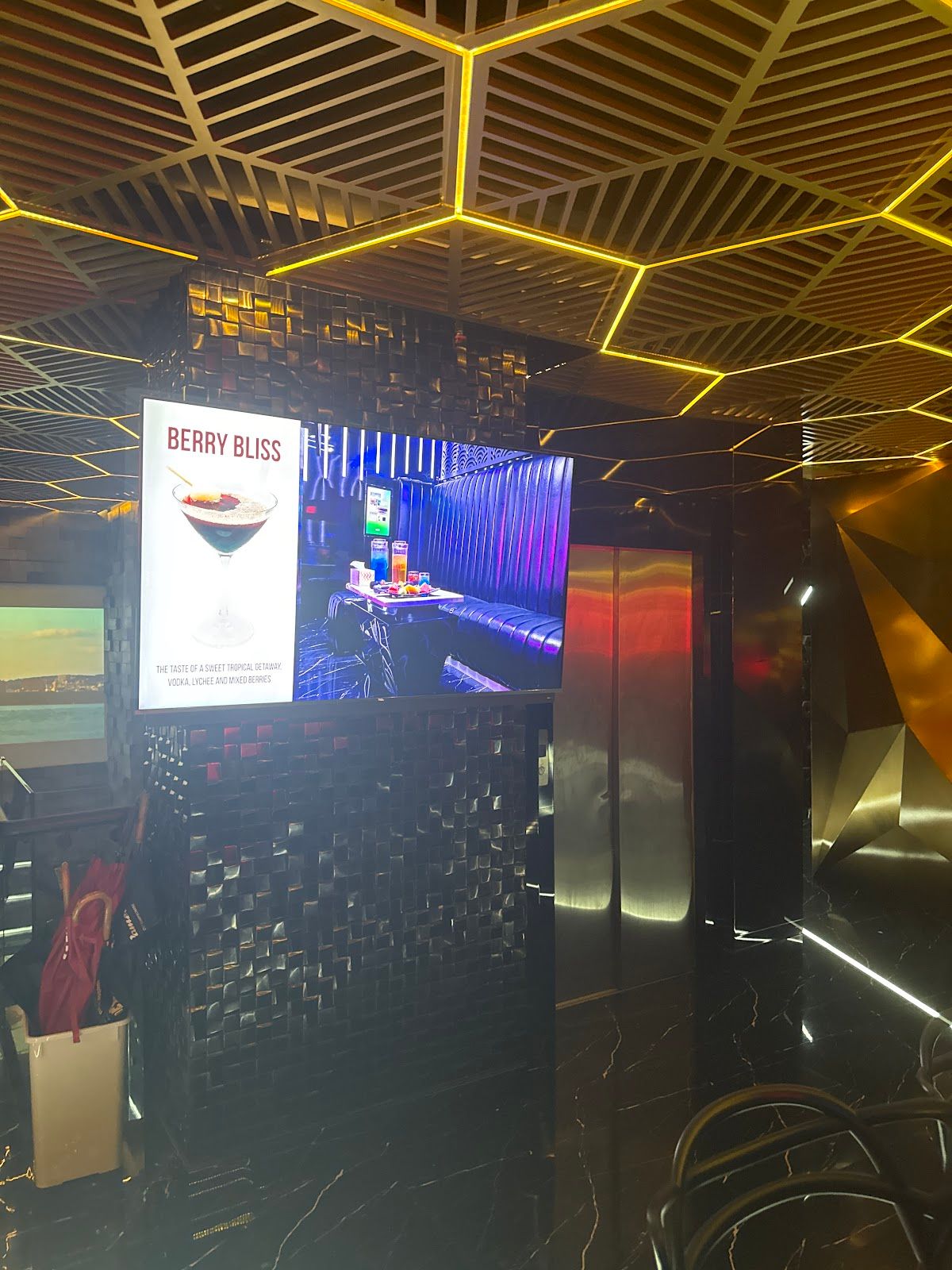 Empire Karaoke 帝国KTV thumbnail 7