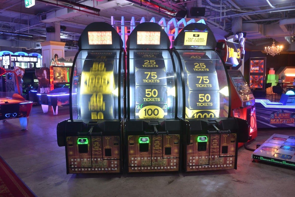 B. Lucky & Sons Entertainment Quarter thumbnail 3